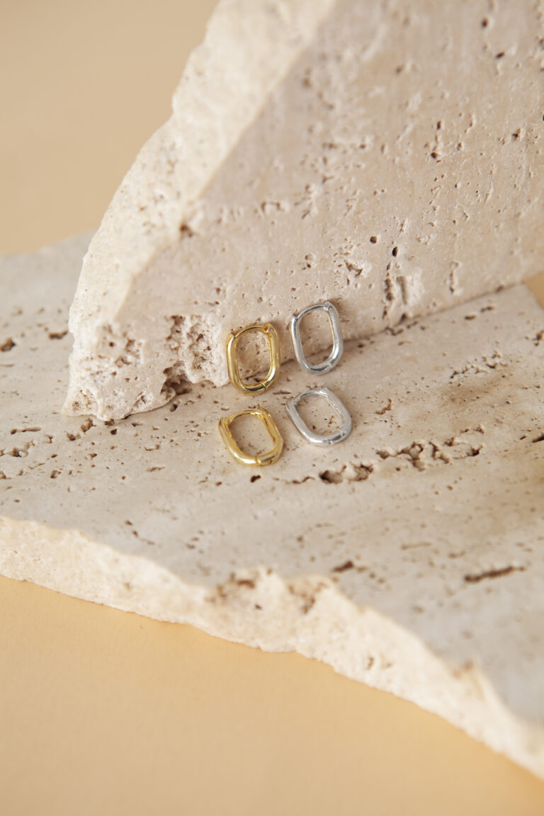 シルバーとゴールドアクセサリーの違い